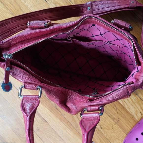 Marc by Marc Jacobs Fuchsia Leather Cross Body - Picture 7 of 7